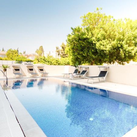 Sanders Evolution Apartment Limassol Bagian luar foto