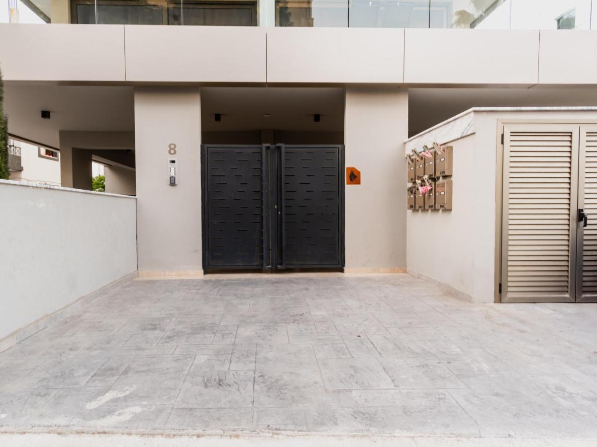Sanders Evolution Apartment Limassol Bagian luar foto
